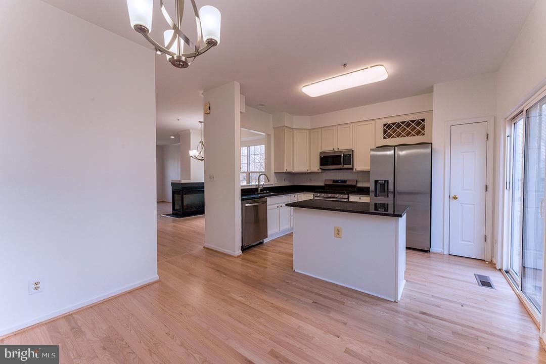 9734 Washingtonian Boulevard photo 11