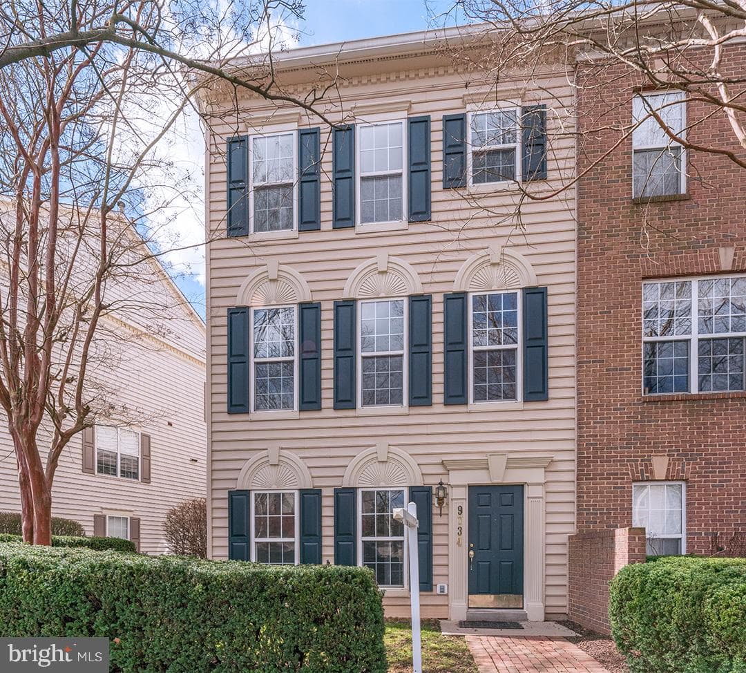 9734 Washingtonian Boulevard photo 2
