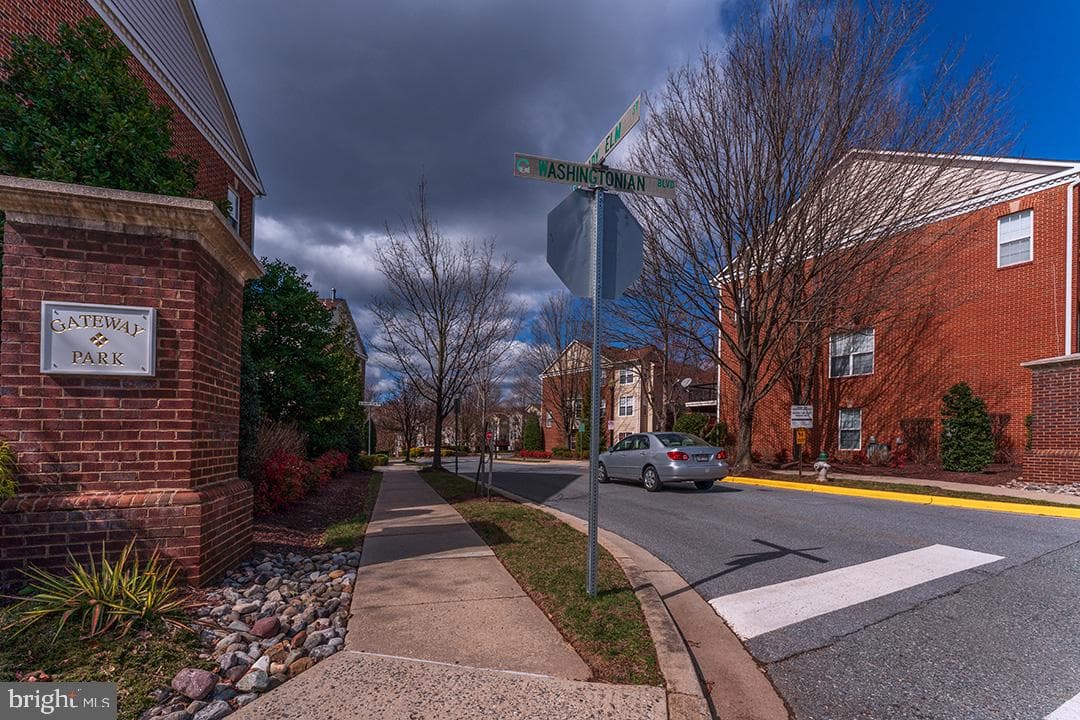 9734 Washingtonian Boulevard photo 27
