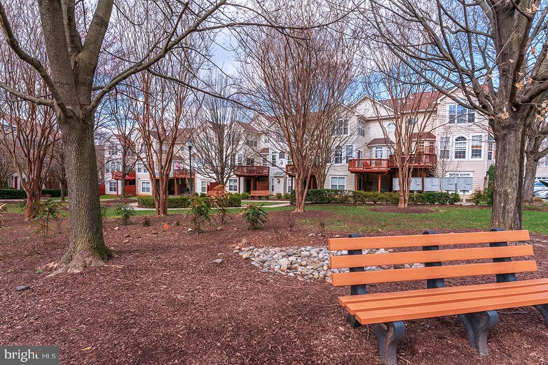 9734 Washingtonian Boulevard photo 30