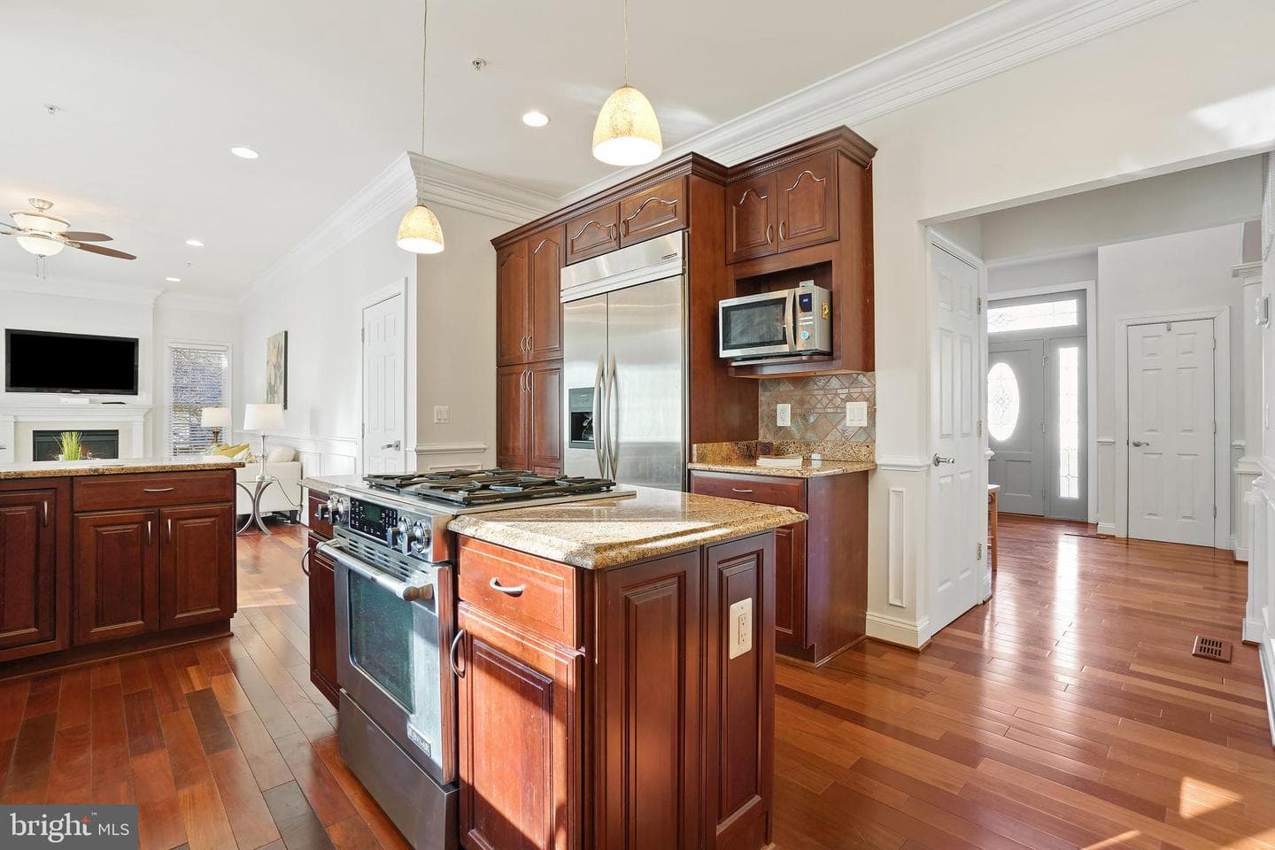 5600 Southwick Street photo 14