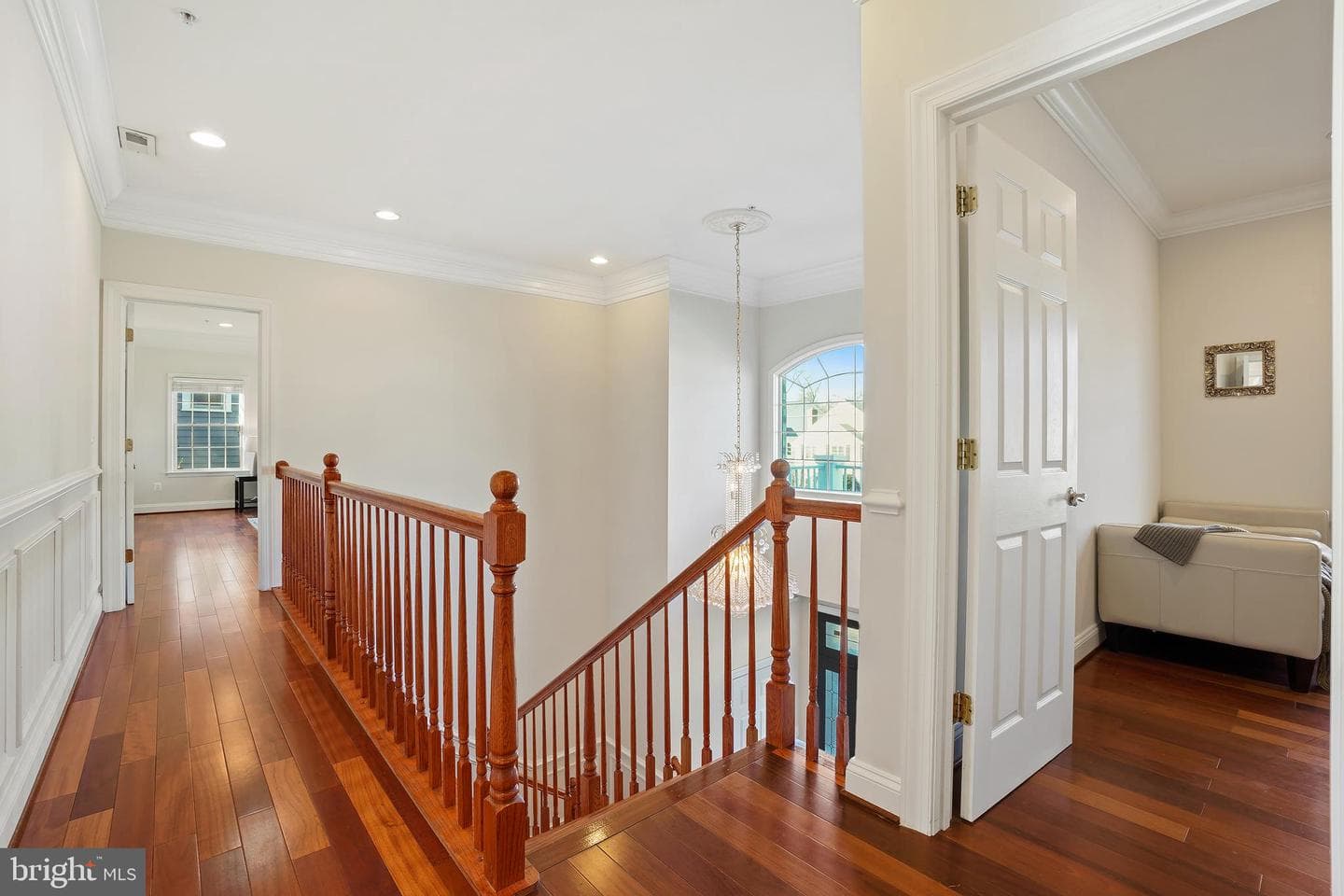 5600 Southwick Street photo 22