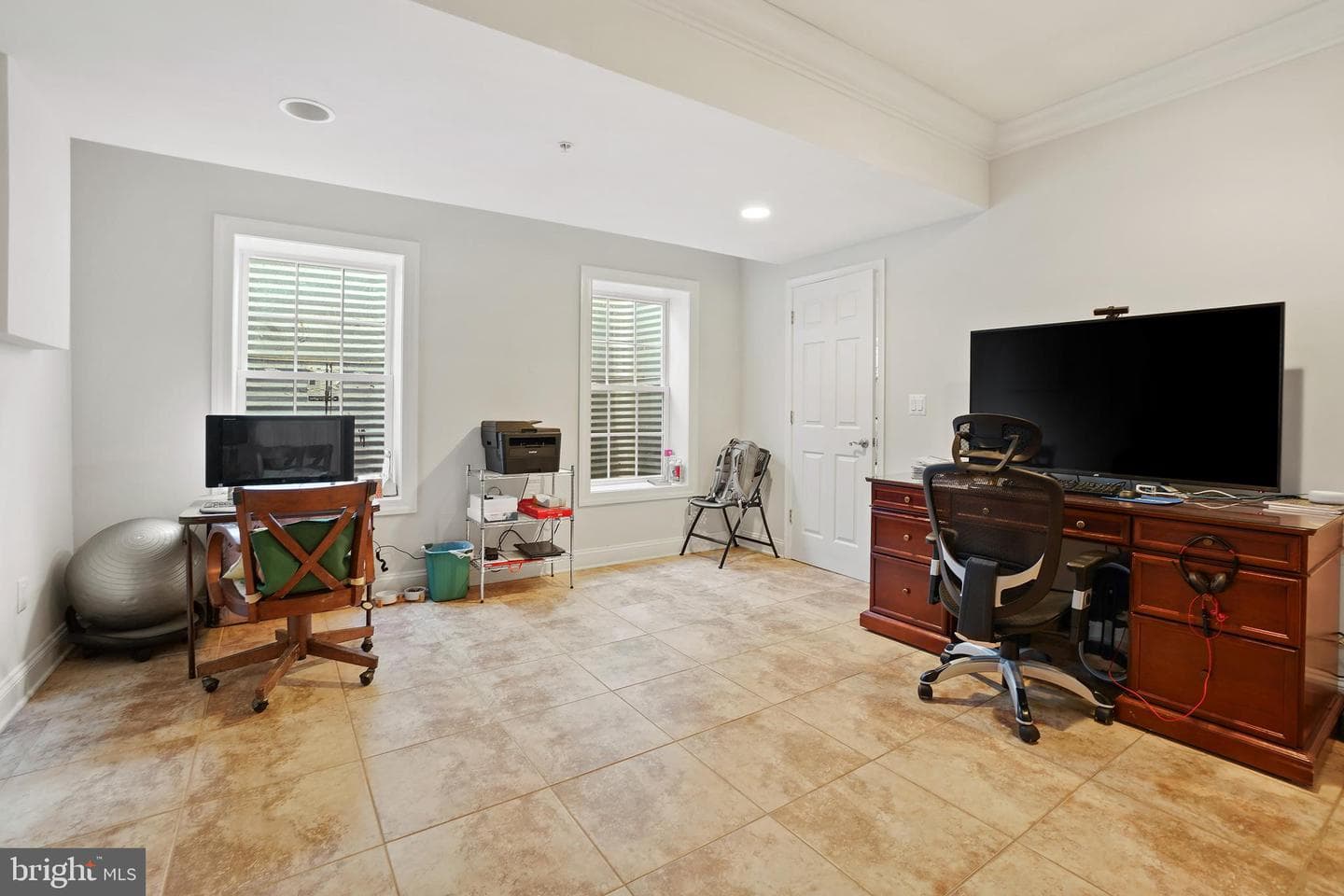 5600 Southwick Street photo 45