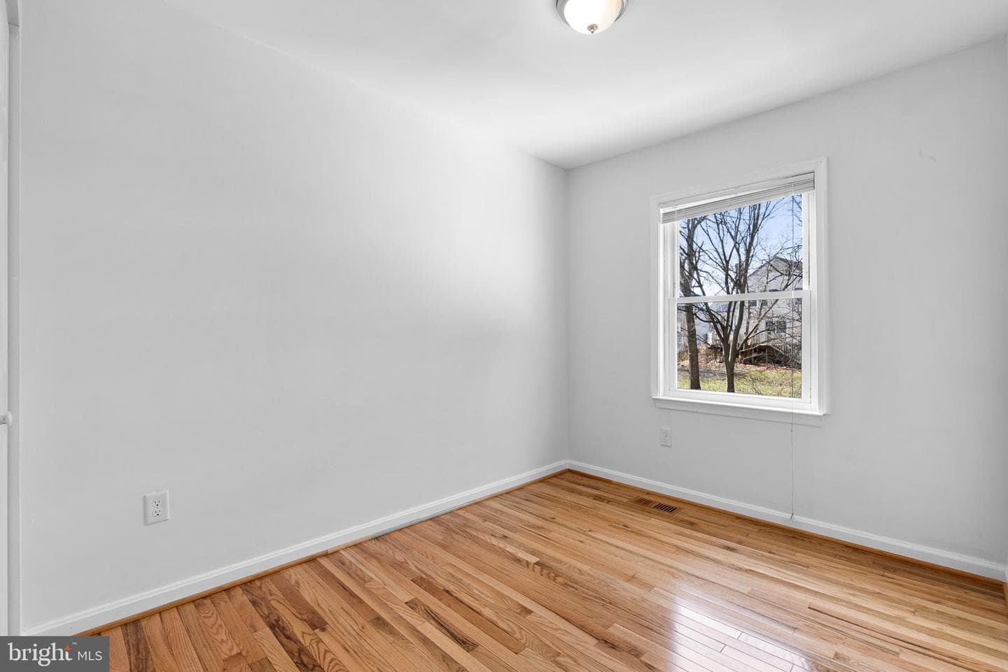 728 Oxford Square Drive photo 25