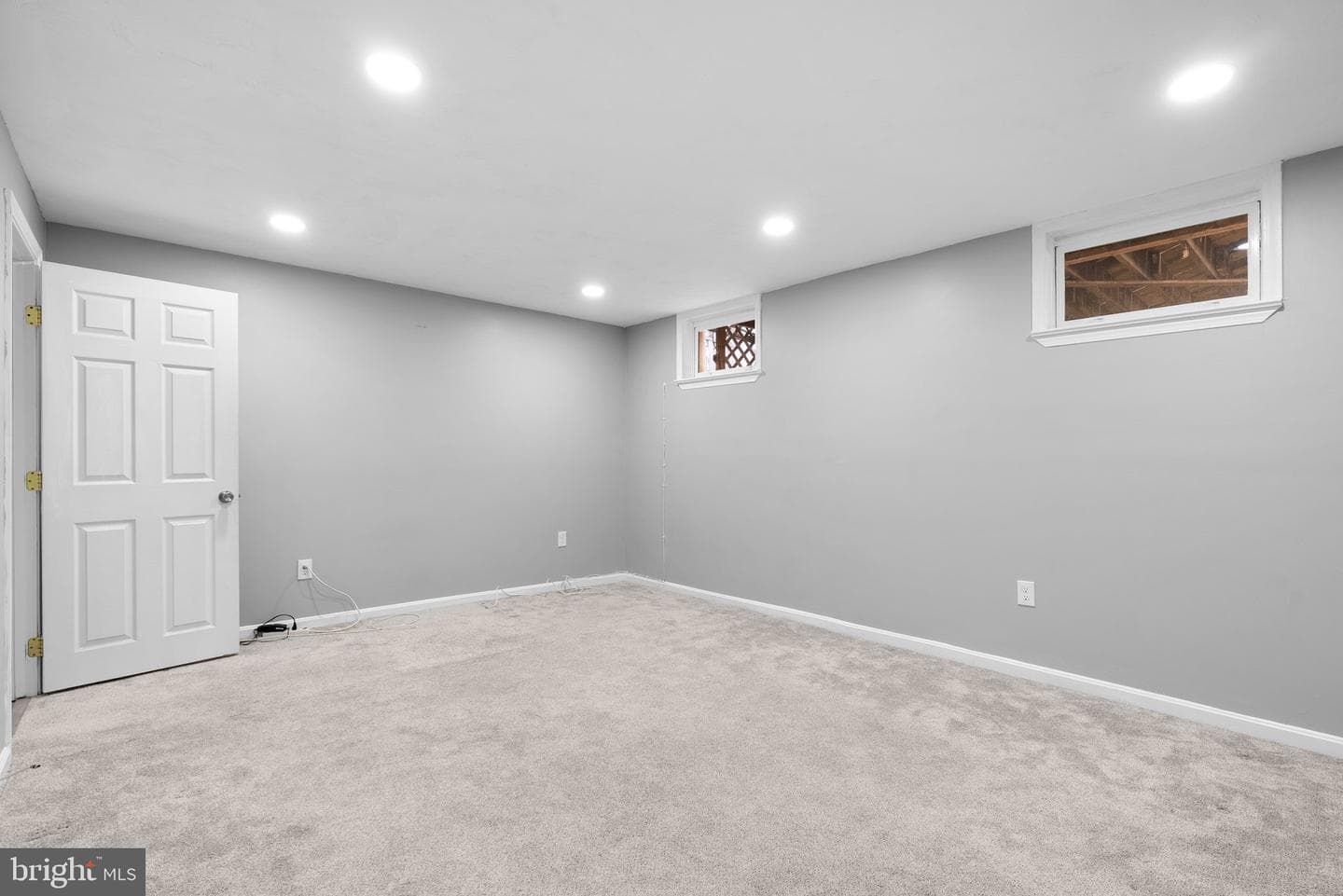 728 Oxford Square Drive photo 28