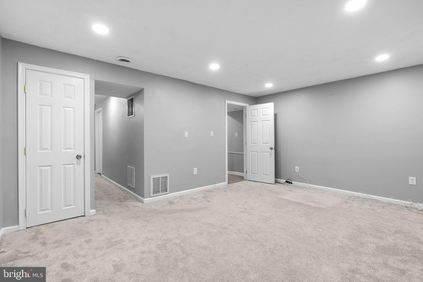 728 Oxford Square Drive photo 29