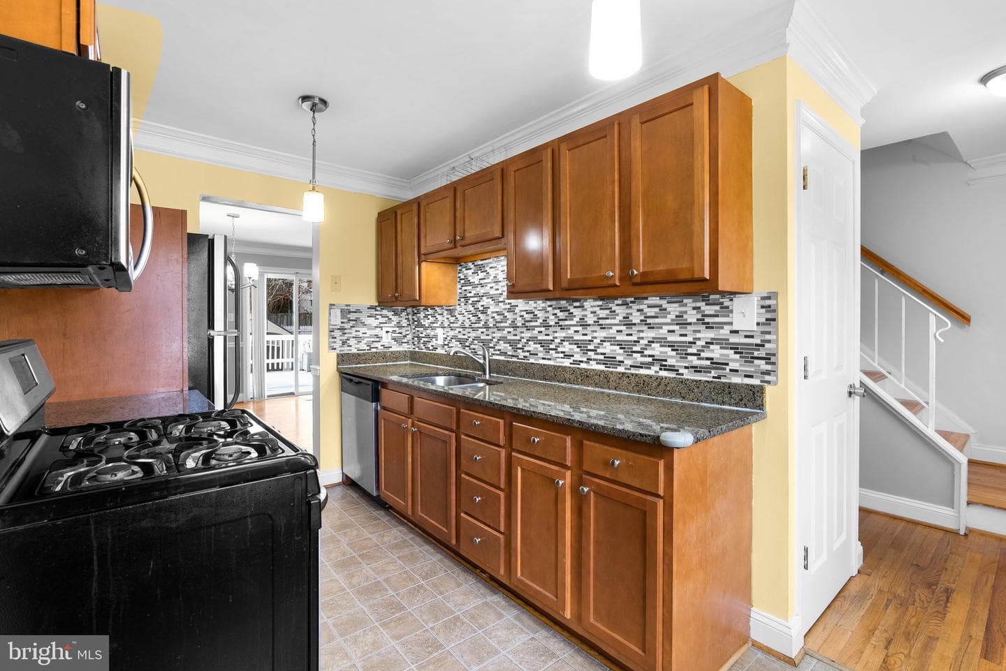 728 Oxford Square Drive photo 9