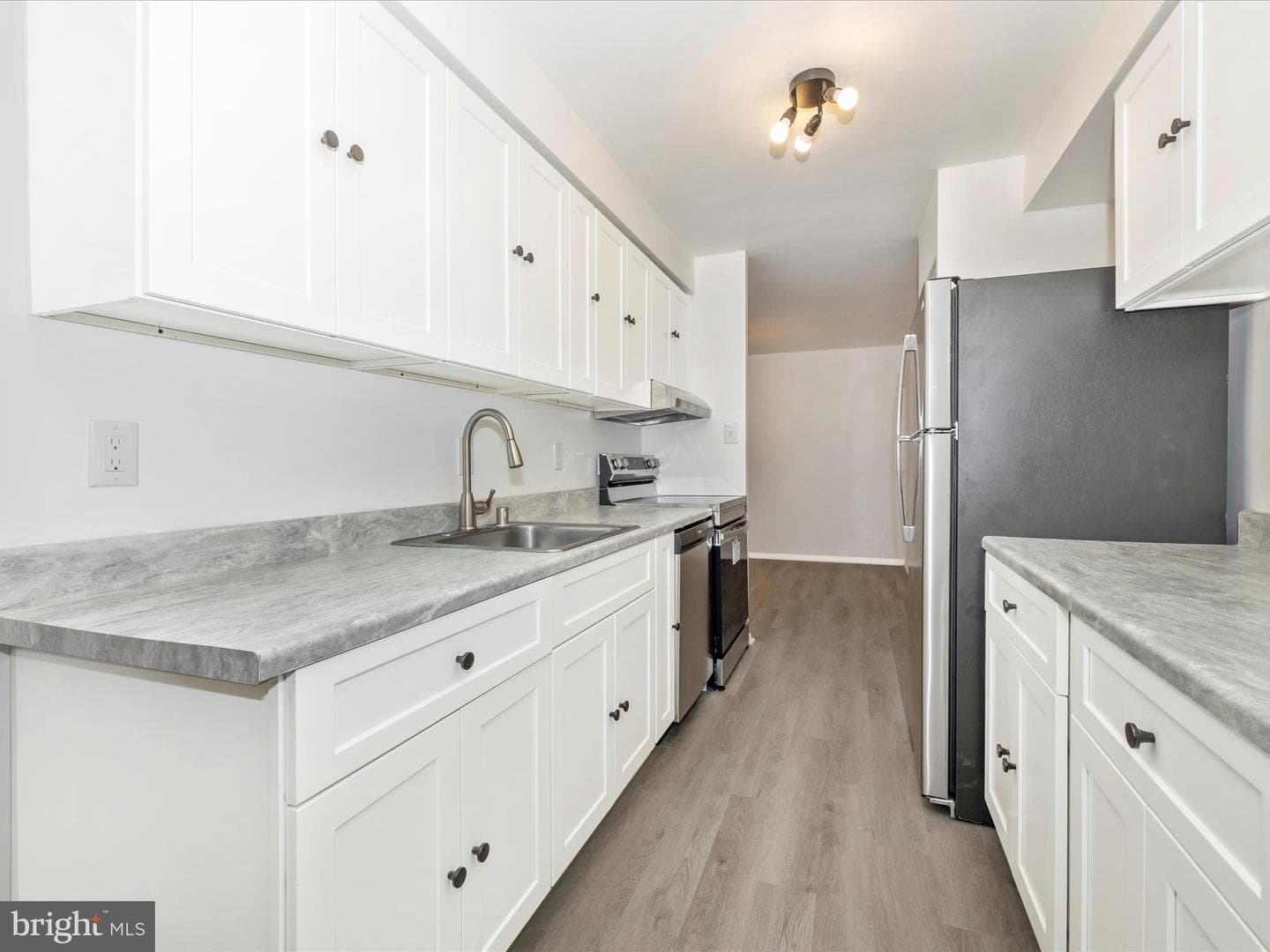 433 Christopher Avenue #91 photo 21
