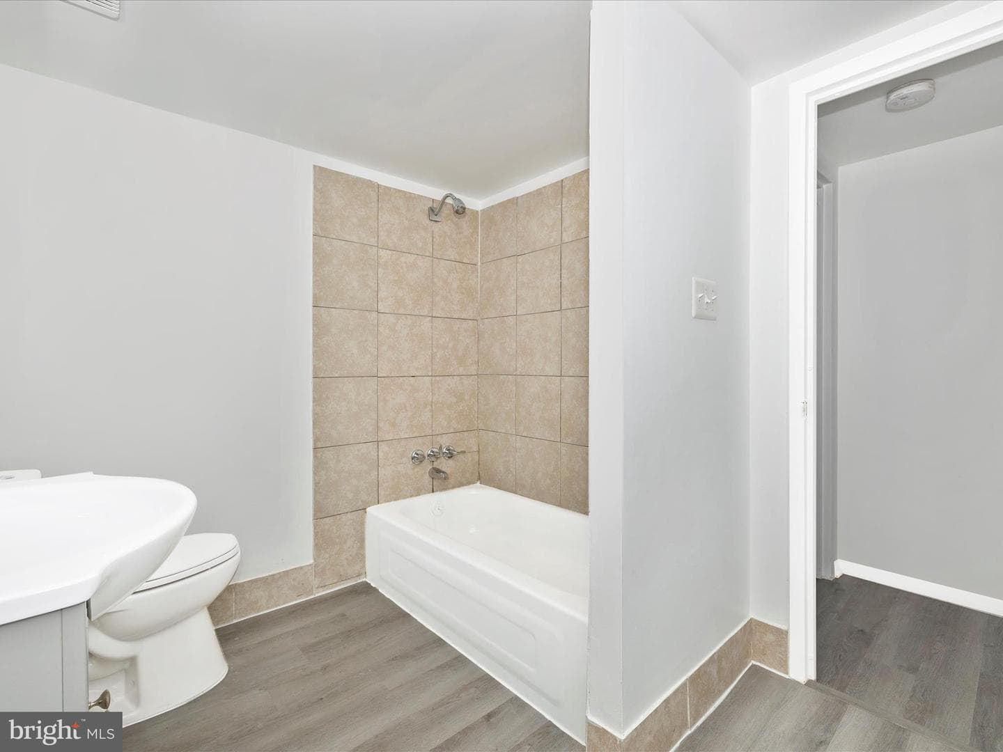 433 Christopher Avenue #91 photo 36