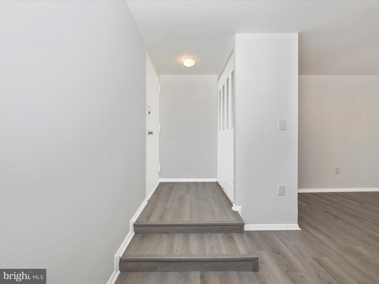 433 Christopher Avenue #91 photo 4