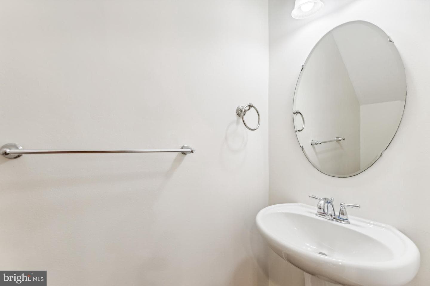 256 Urban Avenue #256 photo 10