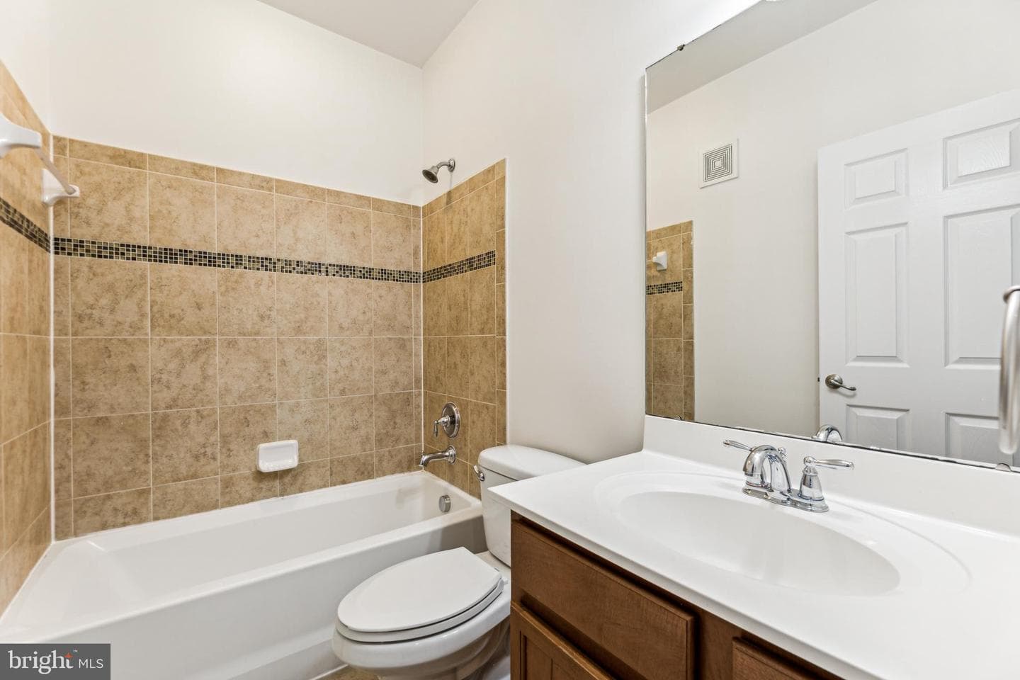 256 Urban Avenue #256 photo 16