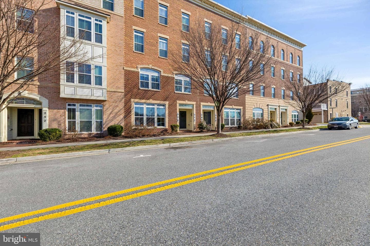 256 Urban Avenue #256 photo 2