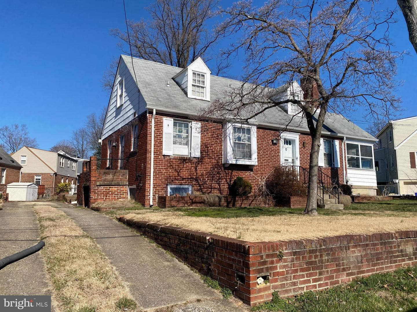 503 Stirling Road photo 1