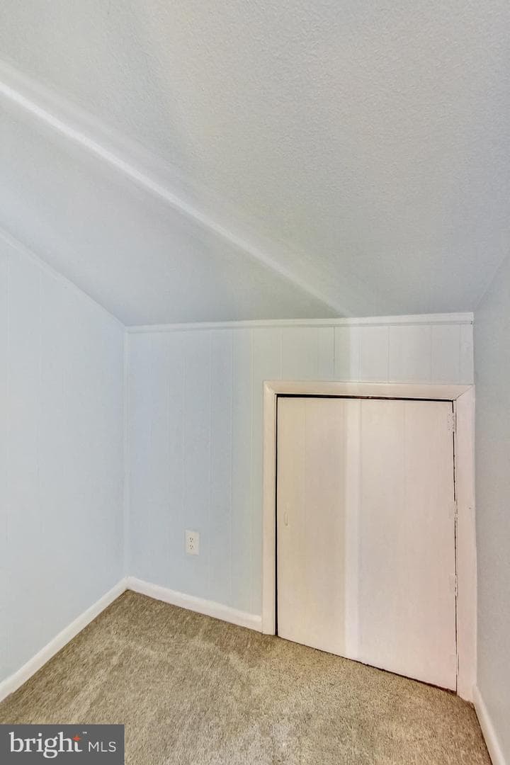 903 Robin Road photo 22