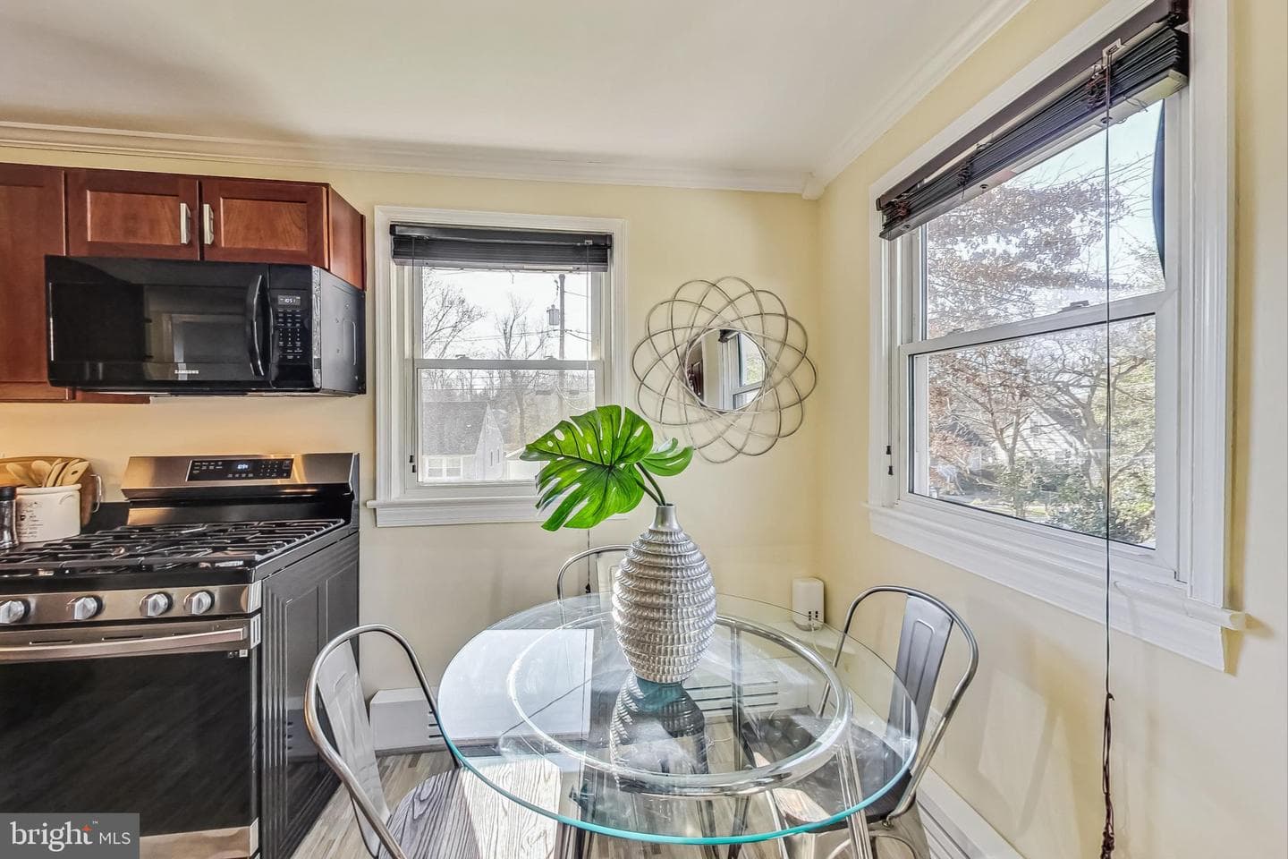 903 Robin Road photo 9