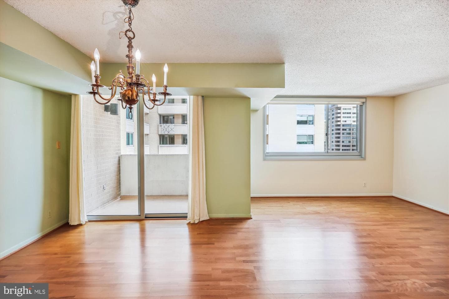 4601 N Park Avenue #903-C photo 2