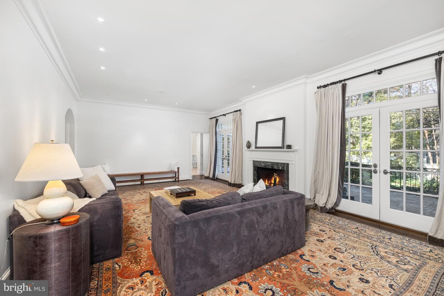 105 E Melrose Street photo 15