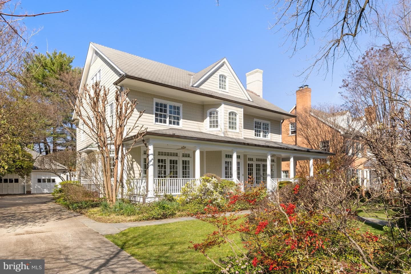 105 E Melrose Street photo 3
