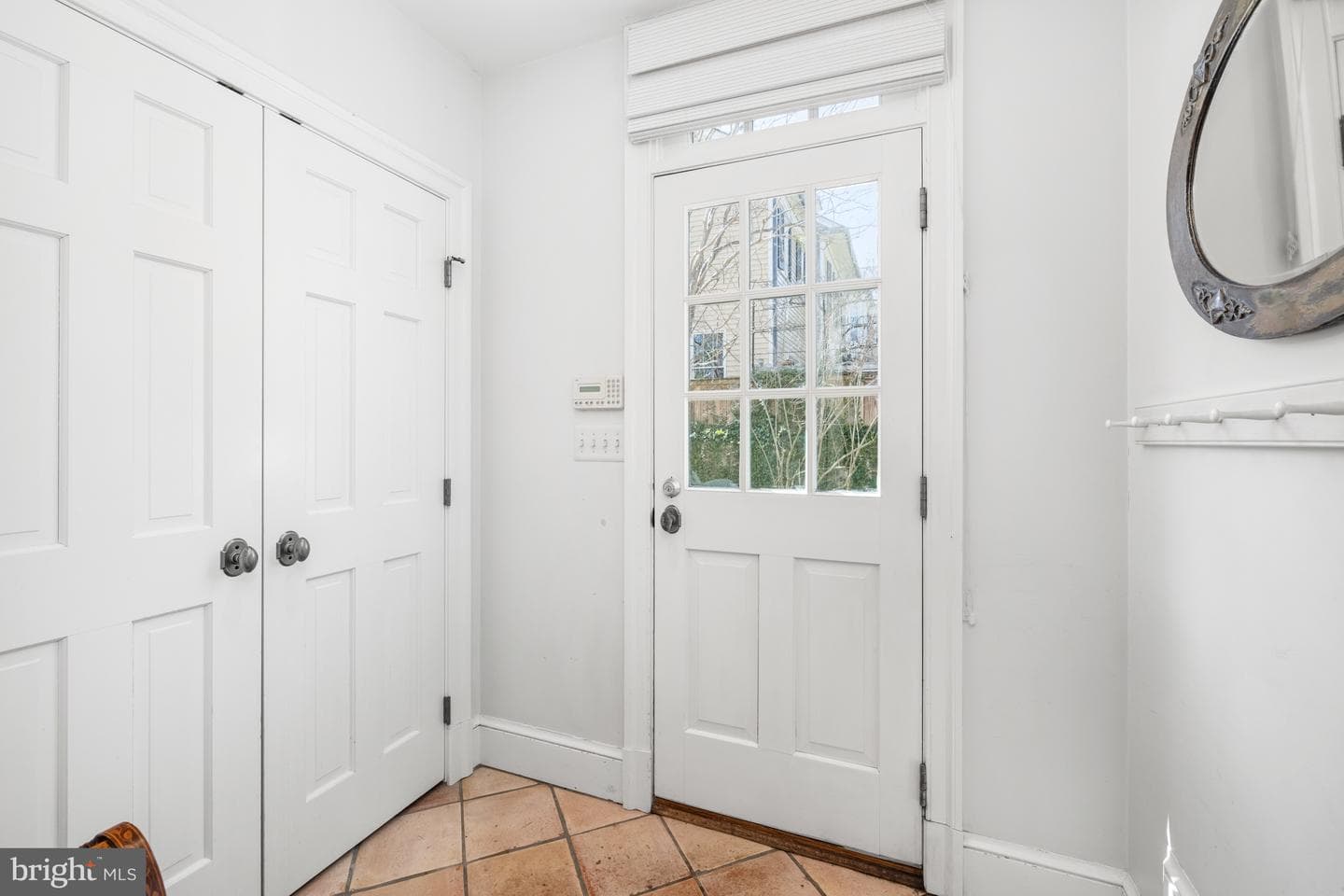 105 E Melrose Street photo 33