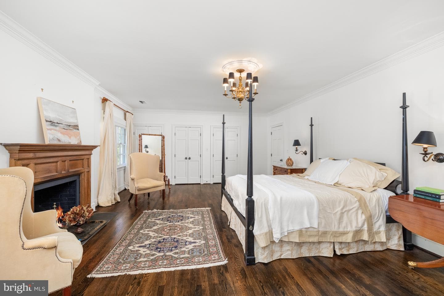 105 E Melrose Street photo 36