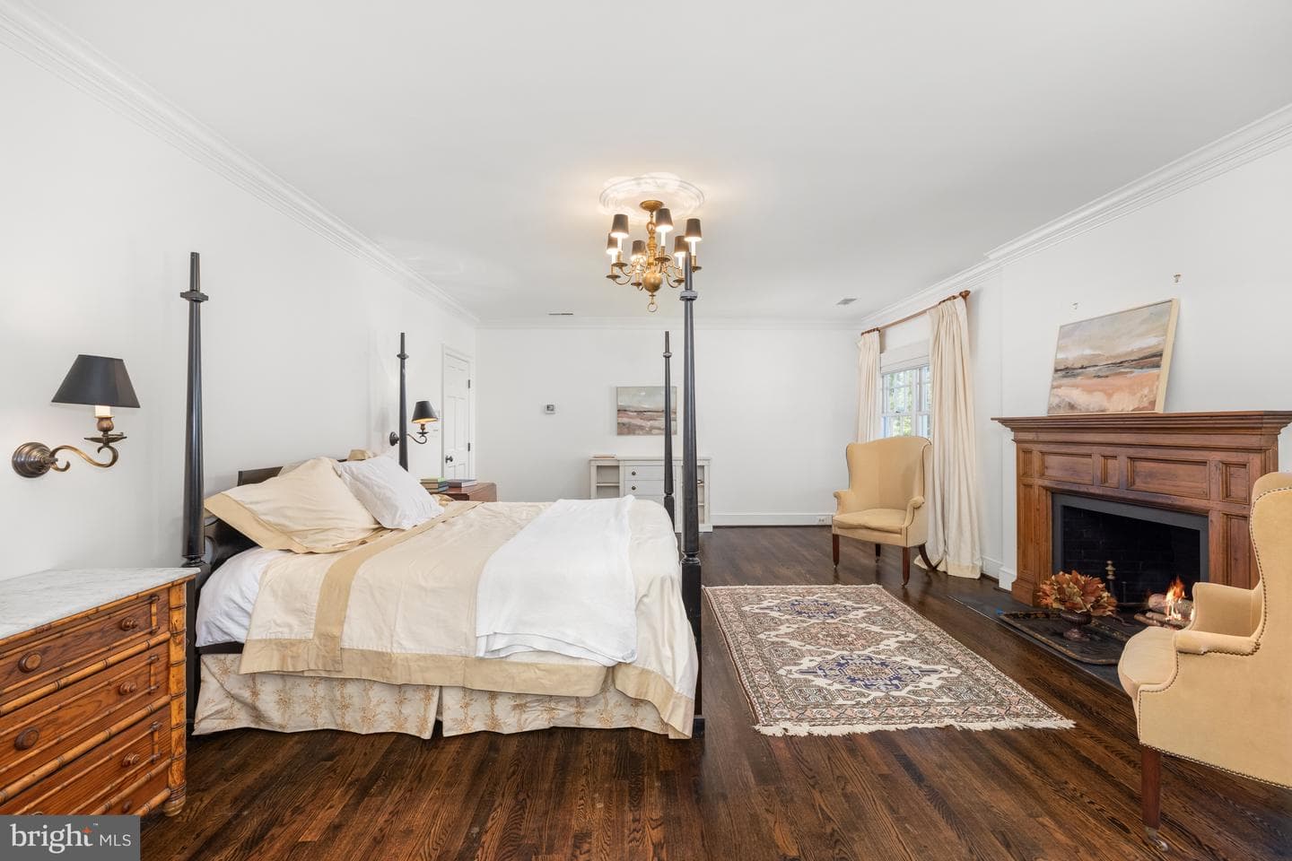 105 E Melrose Street photo 37