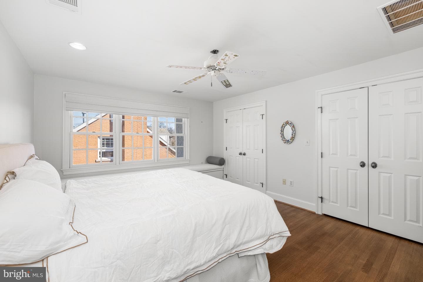 105 E Melrose Street photo 54