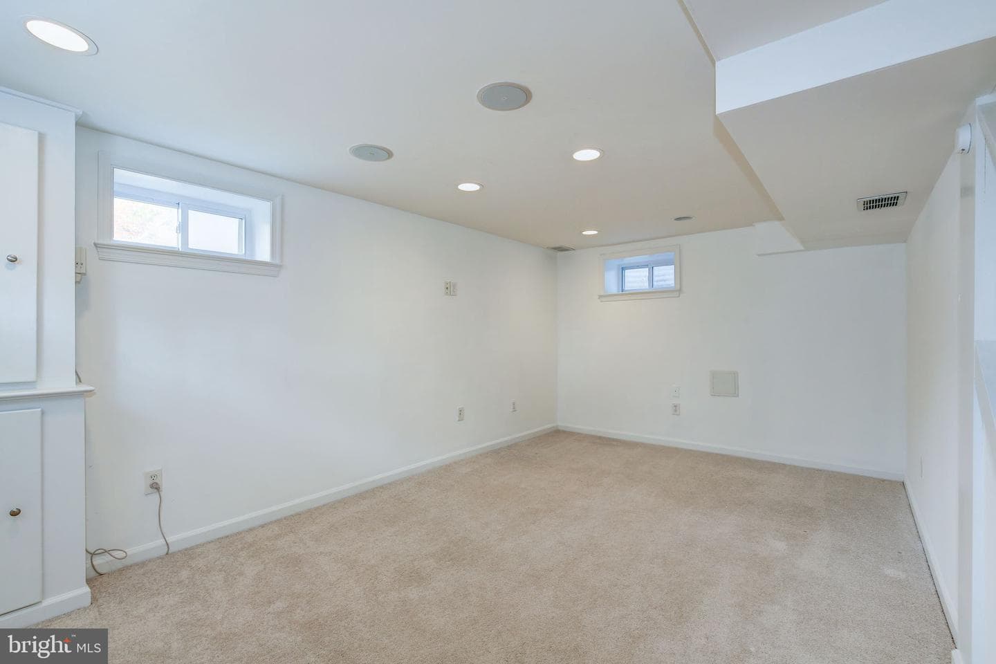 6317 Massachusetts Avenue photo 41