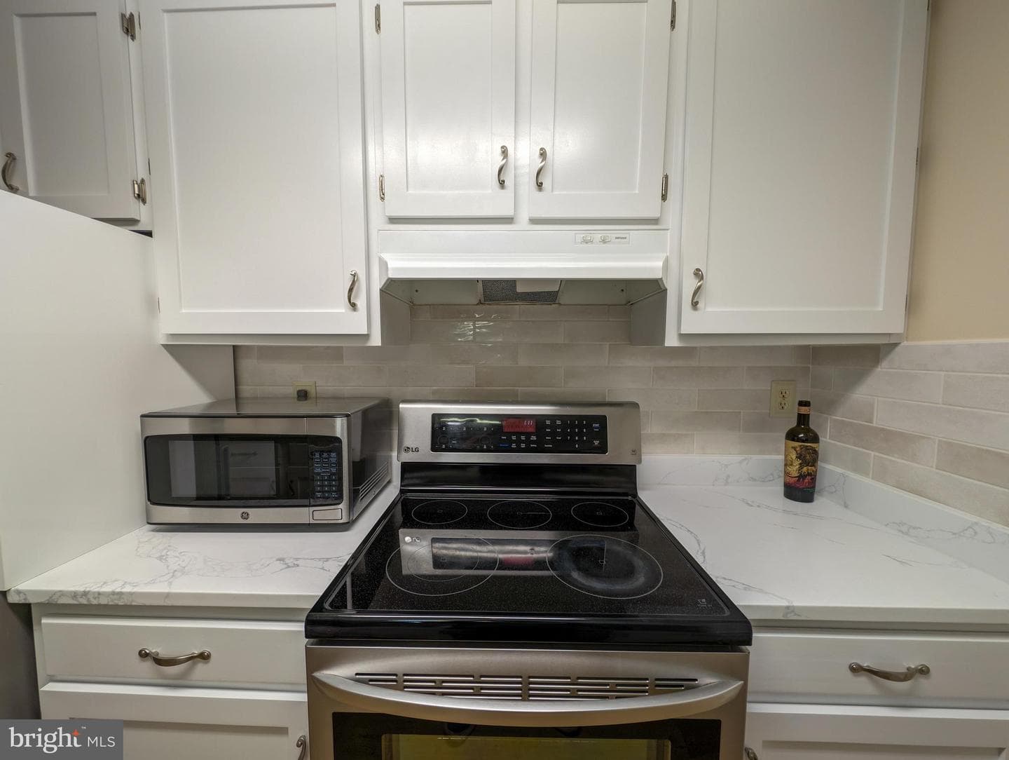 10722 Lester Street photo 11