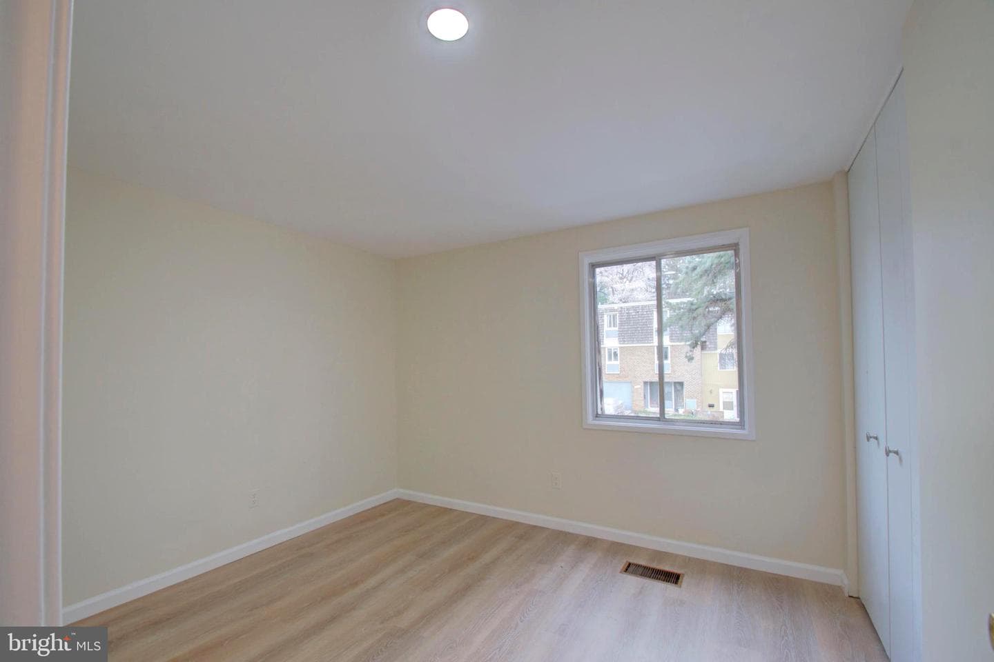 10508 Cambridge Court photo 21