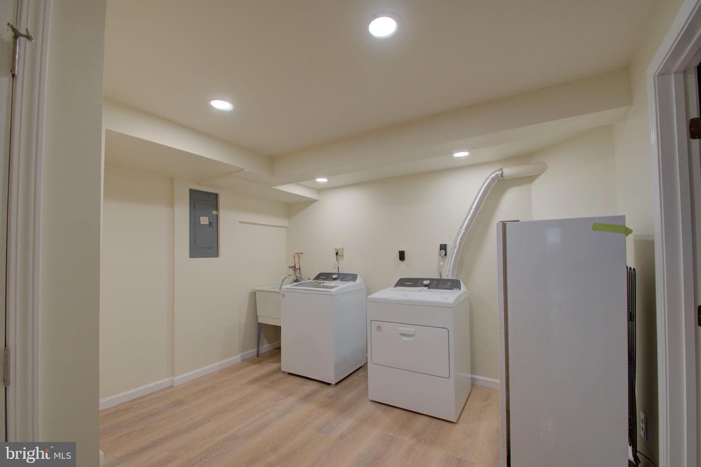 10508 Cambridge Court photo 23