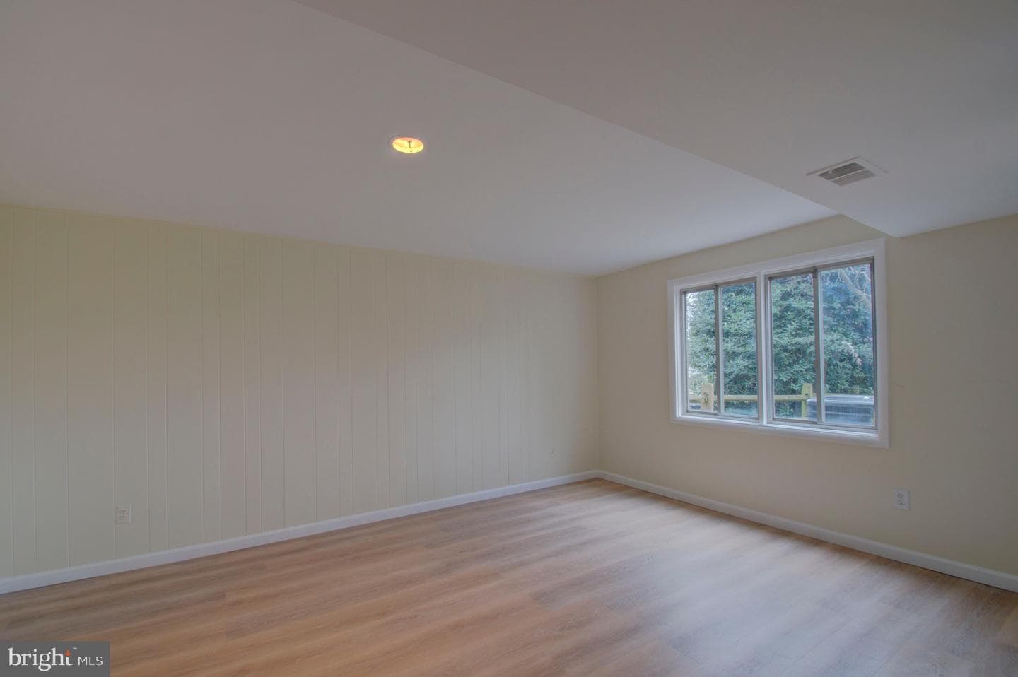 10508 Cambridge Court photo 32