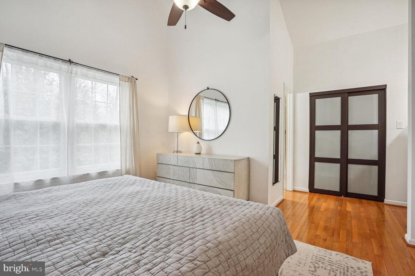 12914 Summer Hill Drive photo 16