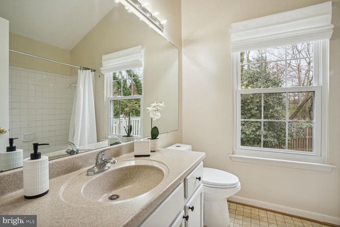 12914 Summer Hill Drive photo 17