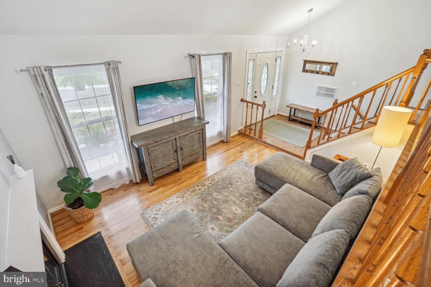 12914 Summer Hill Drive photo 6