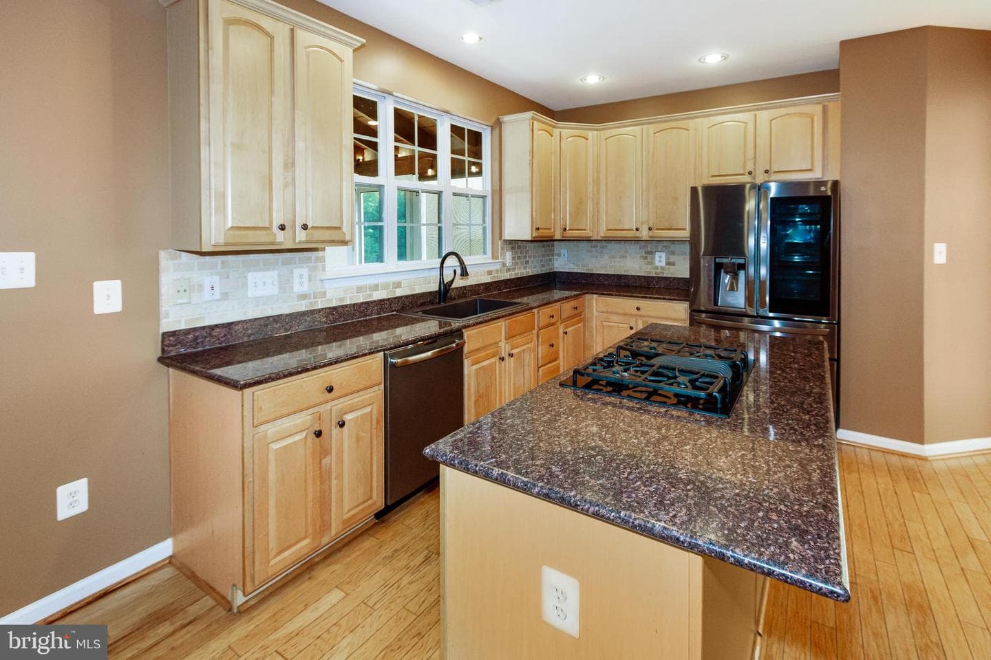 9613 Farmview Court photo 19