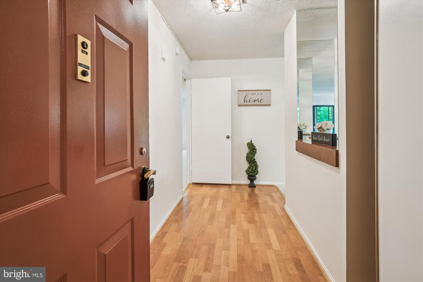 15100 Interlachen Drive #4-710 photo 5