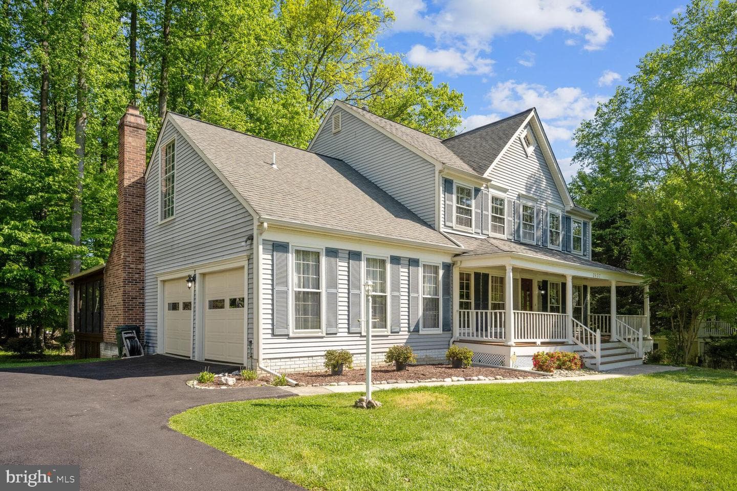 2807 Regina Drive photo 2