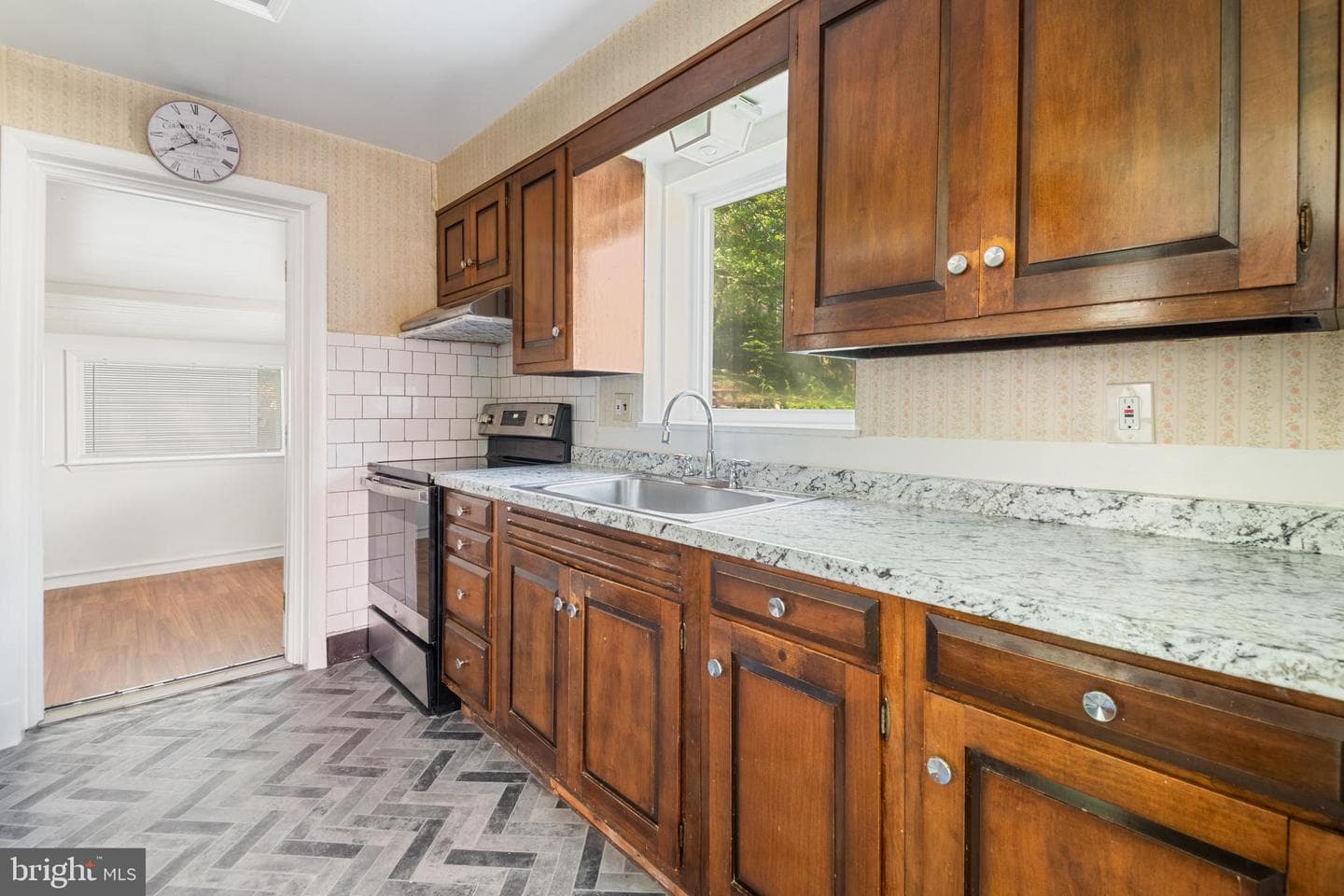 2206 Prichard Road photo 13