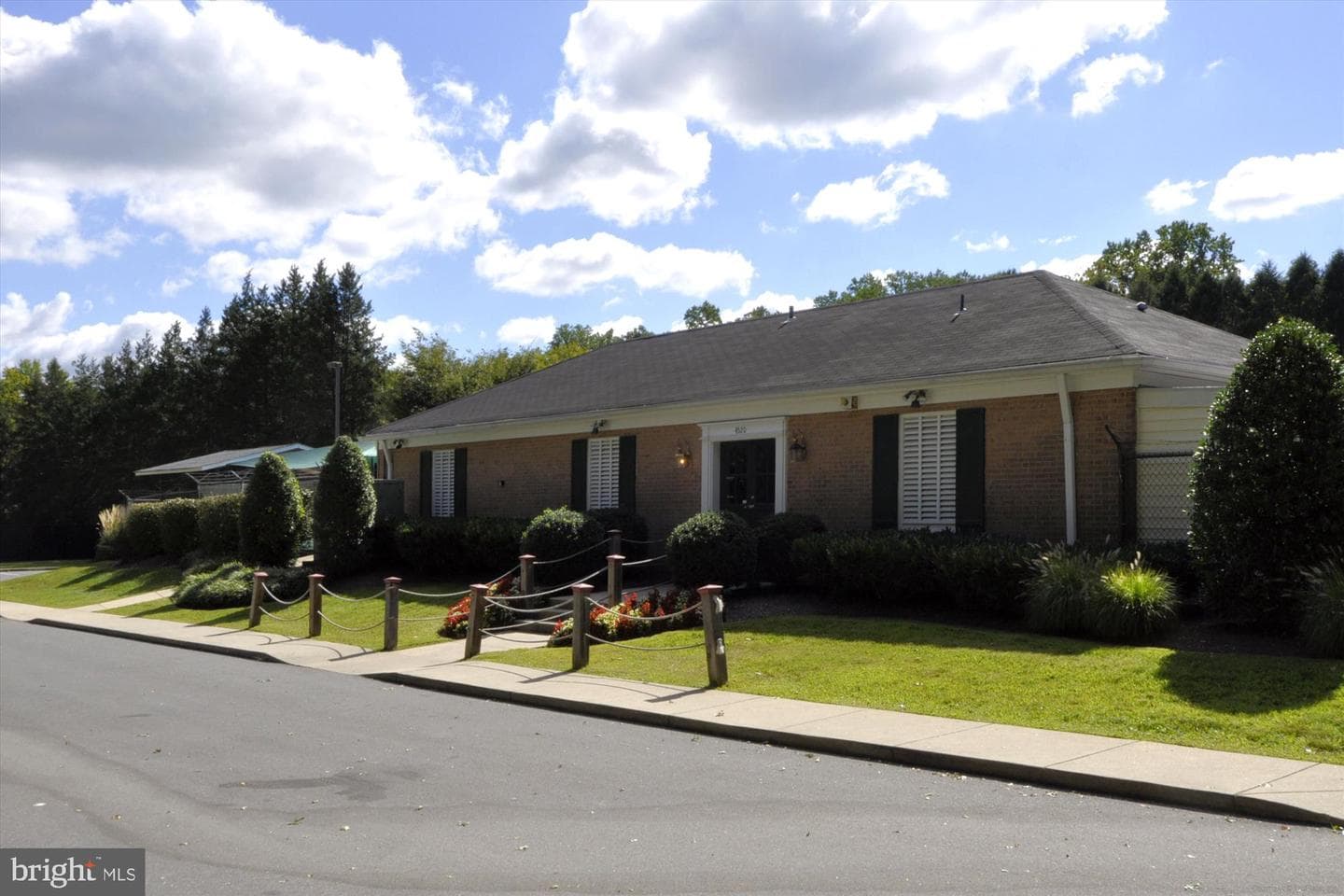15305 Basswood Court photo 71