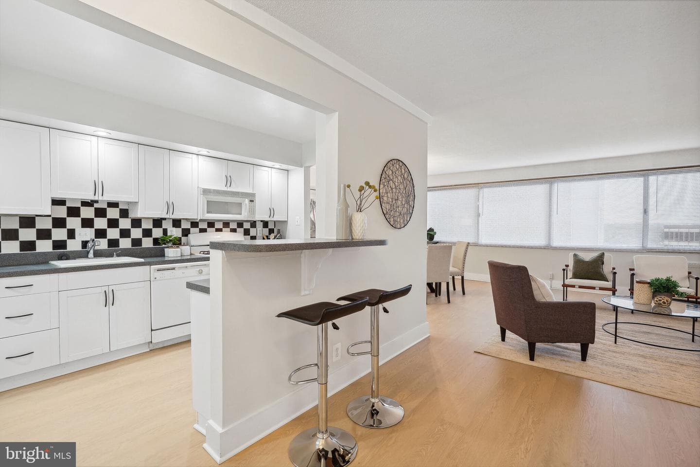 4515 Willard Avenue #1506s photo 8
