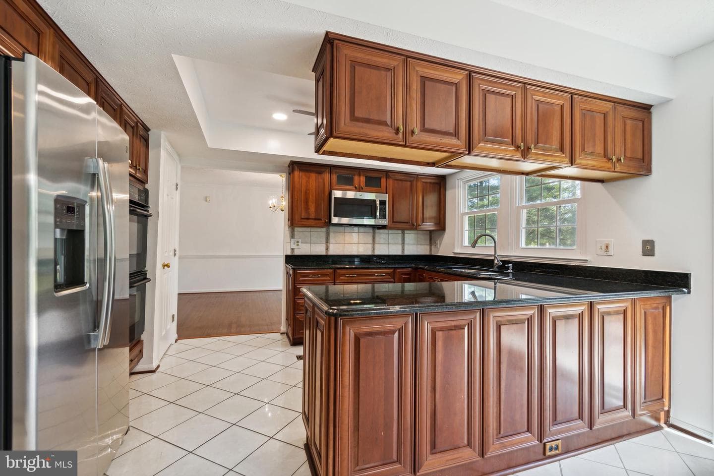 121 Bookham Lane photo 10