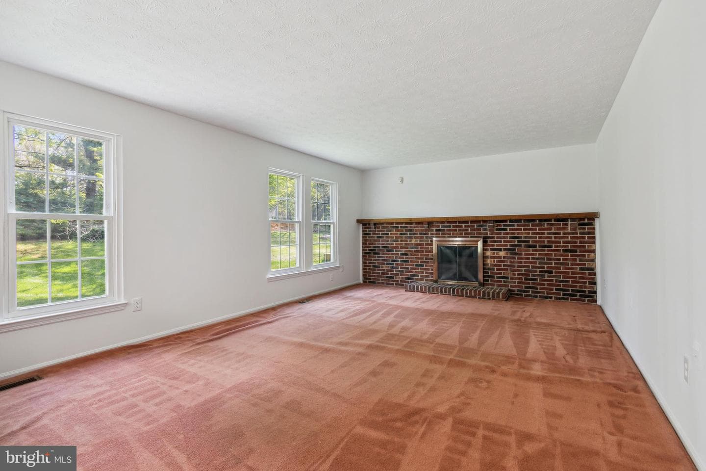 121 Bookham Lane photo 15