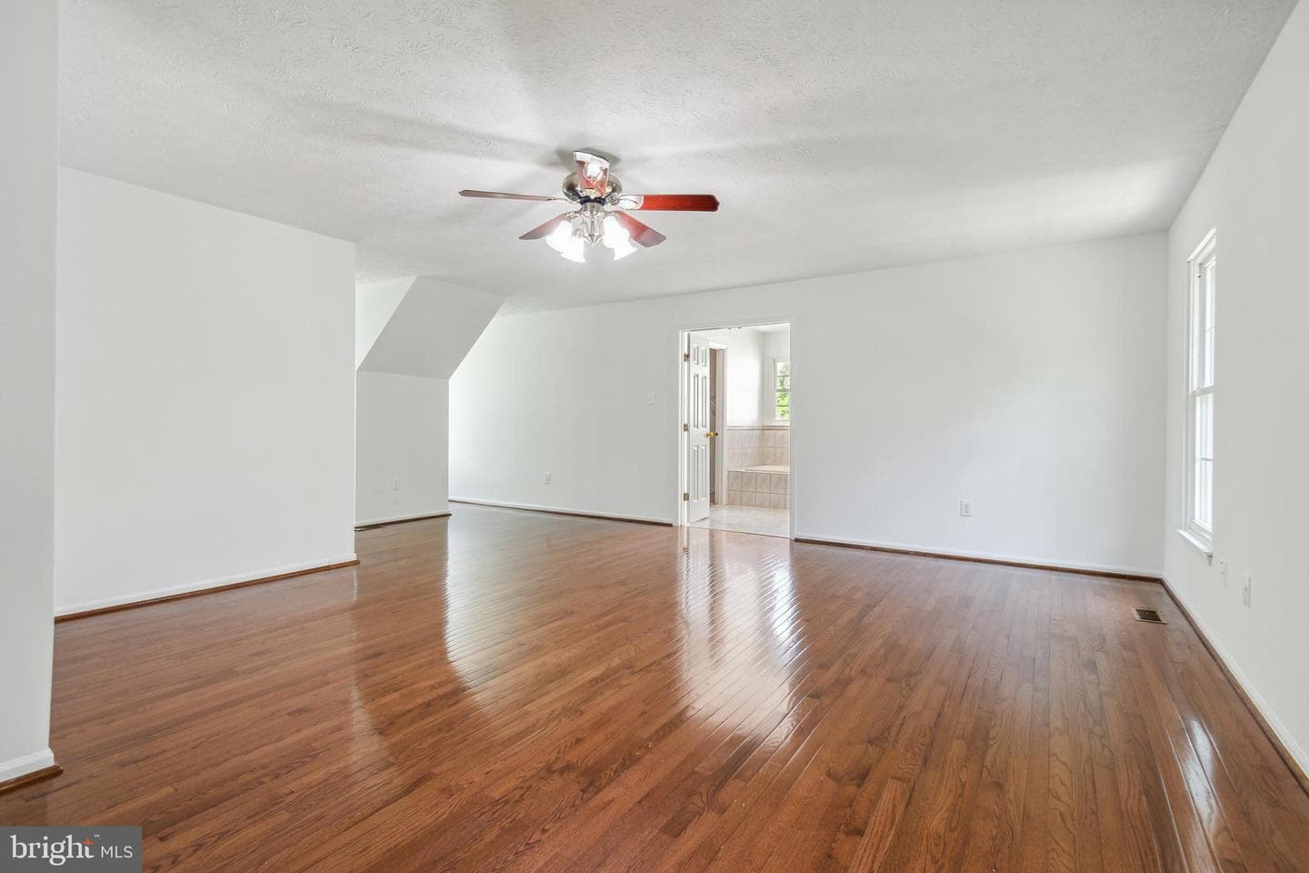 121 Bookham Lane photo 21