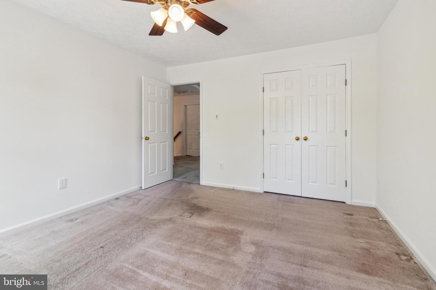 121 Bookham Lane photo 29