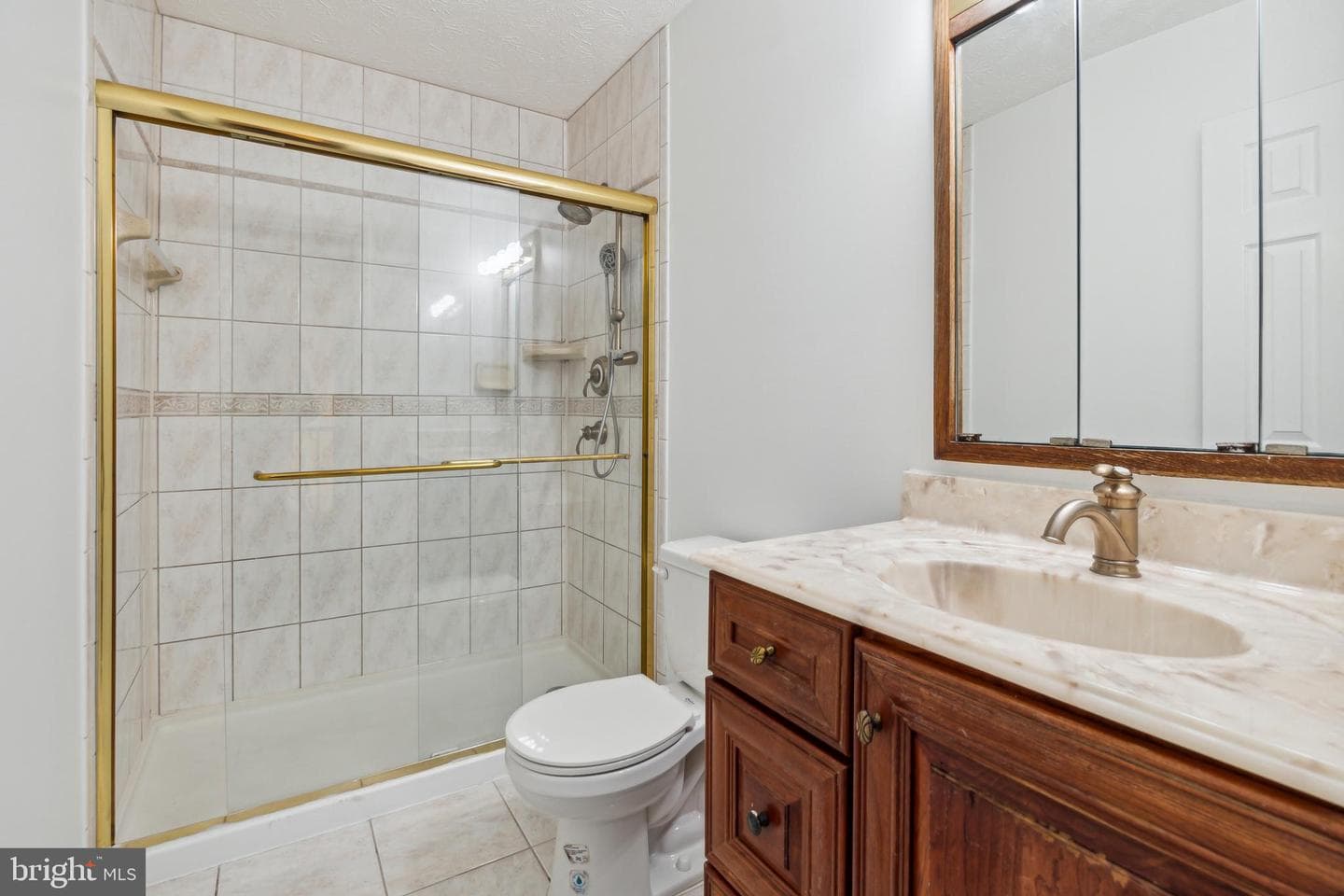 121 Bookham Lane photo 31