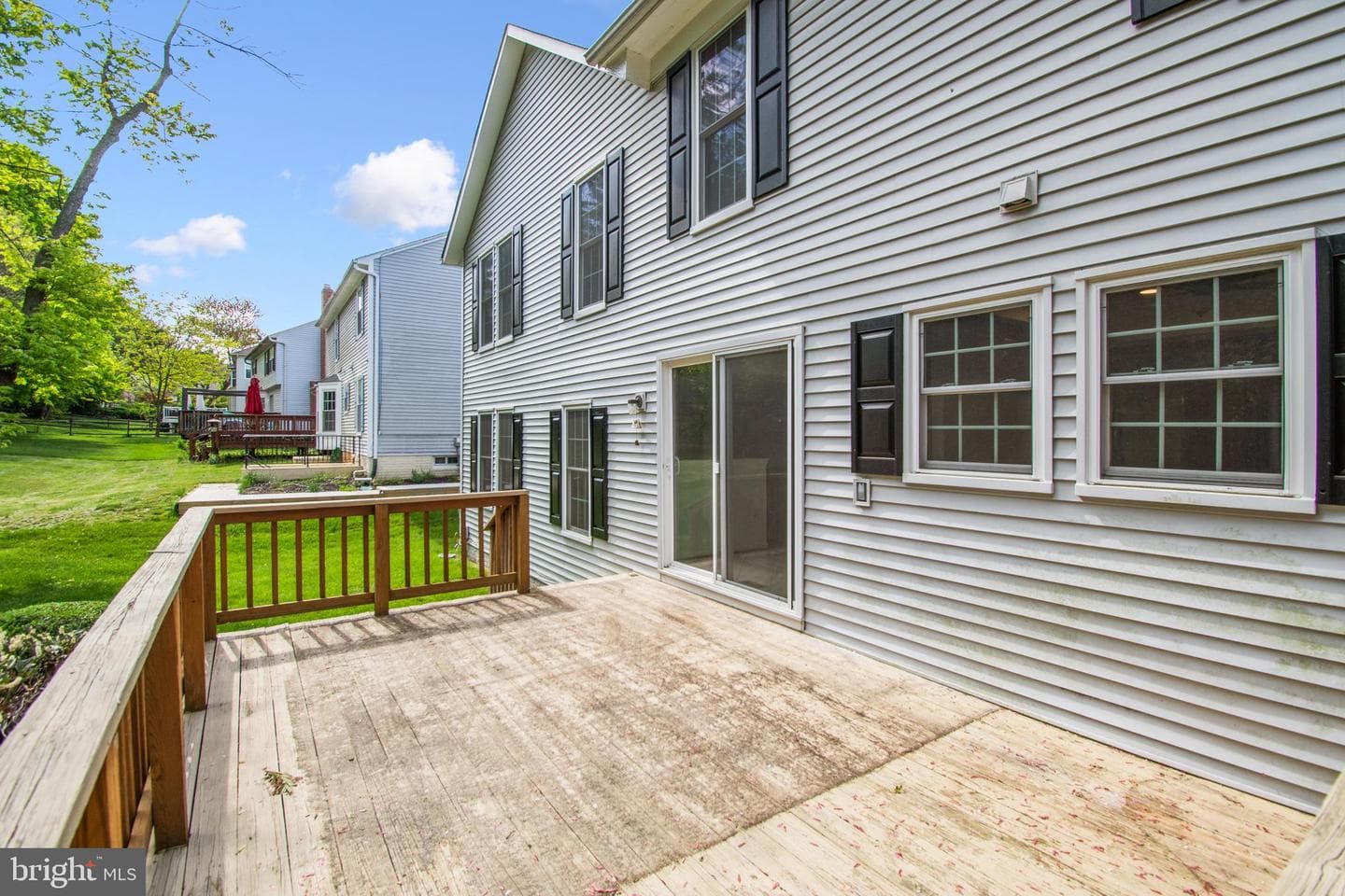 121 Bookham Lane photo 36