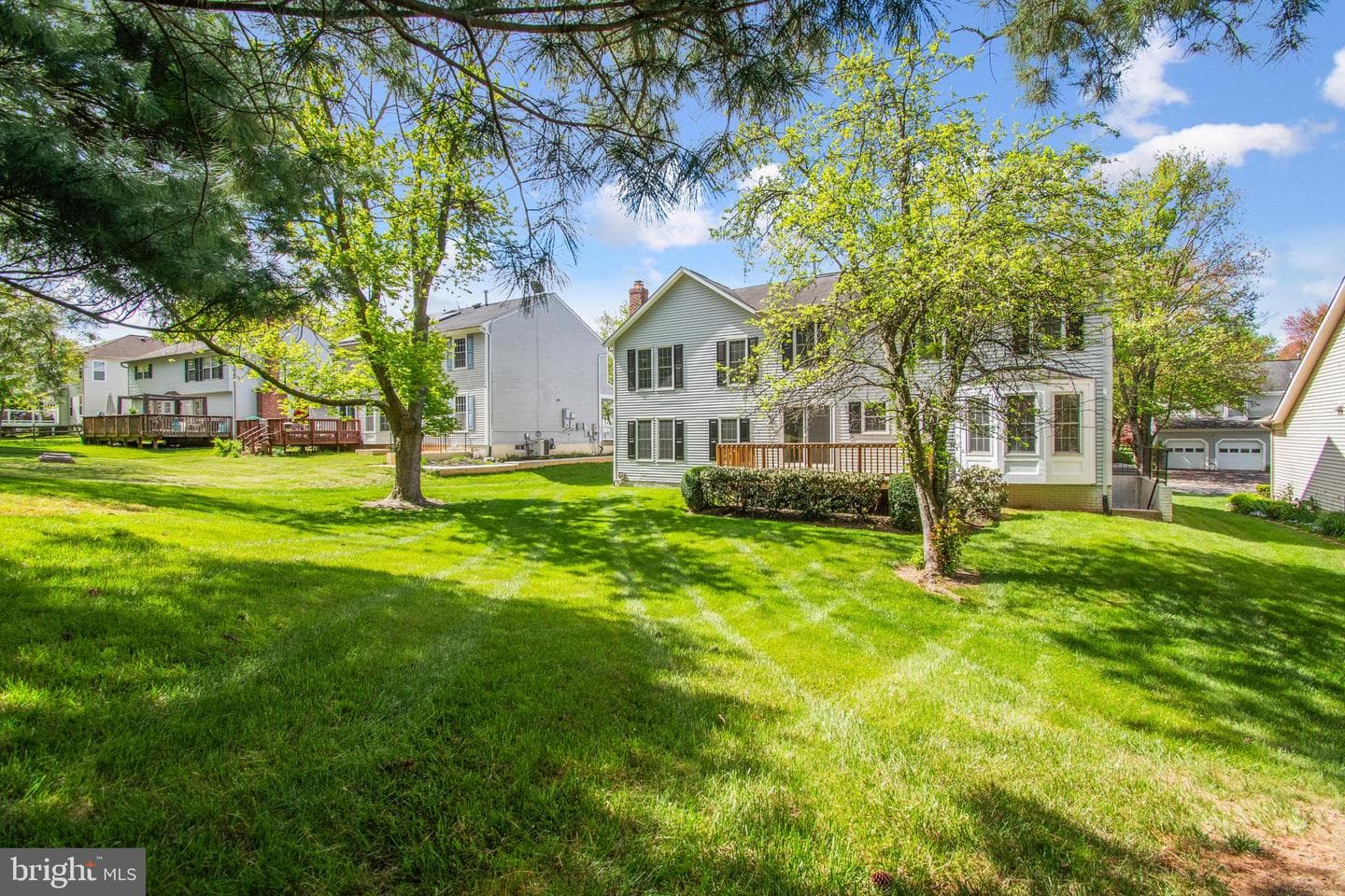 121 Bookham Lane photo 39
