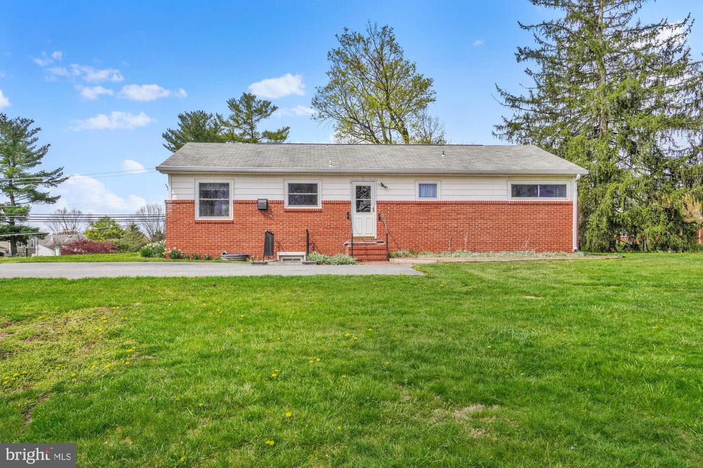 19519 Fisher Avenue photo 13