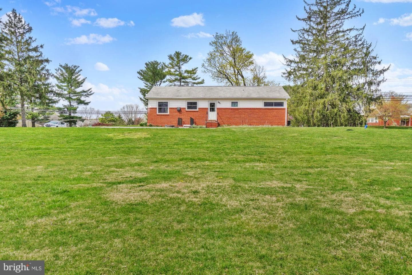 19519 Fisher Avenue photo 18